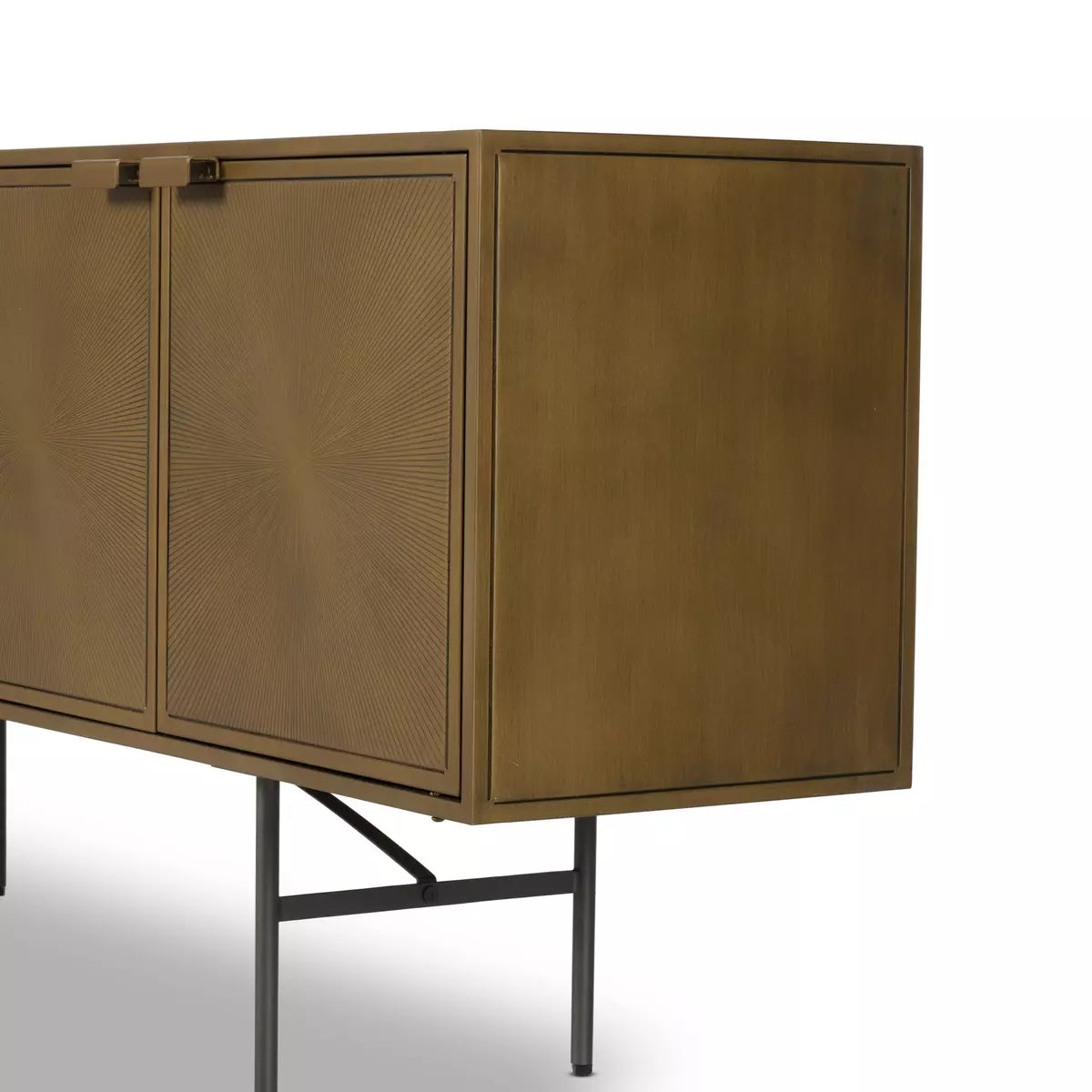 GOLDEN SIDEBOARD