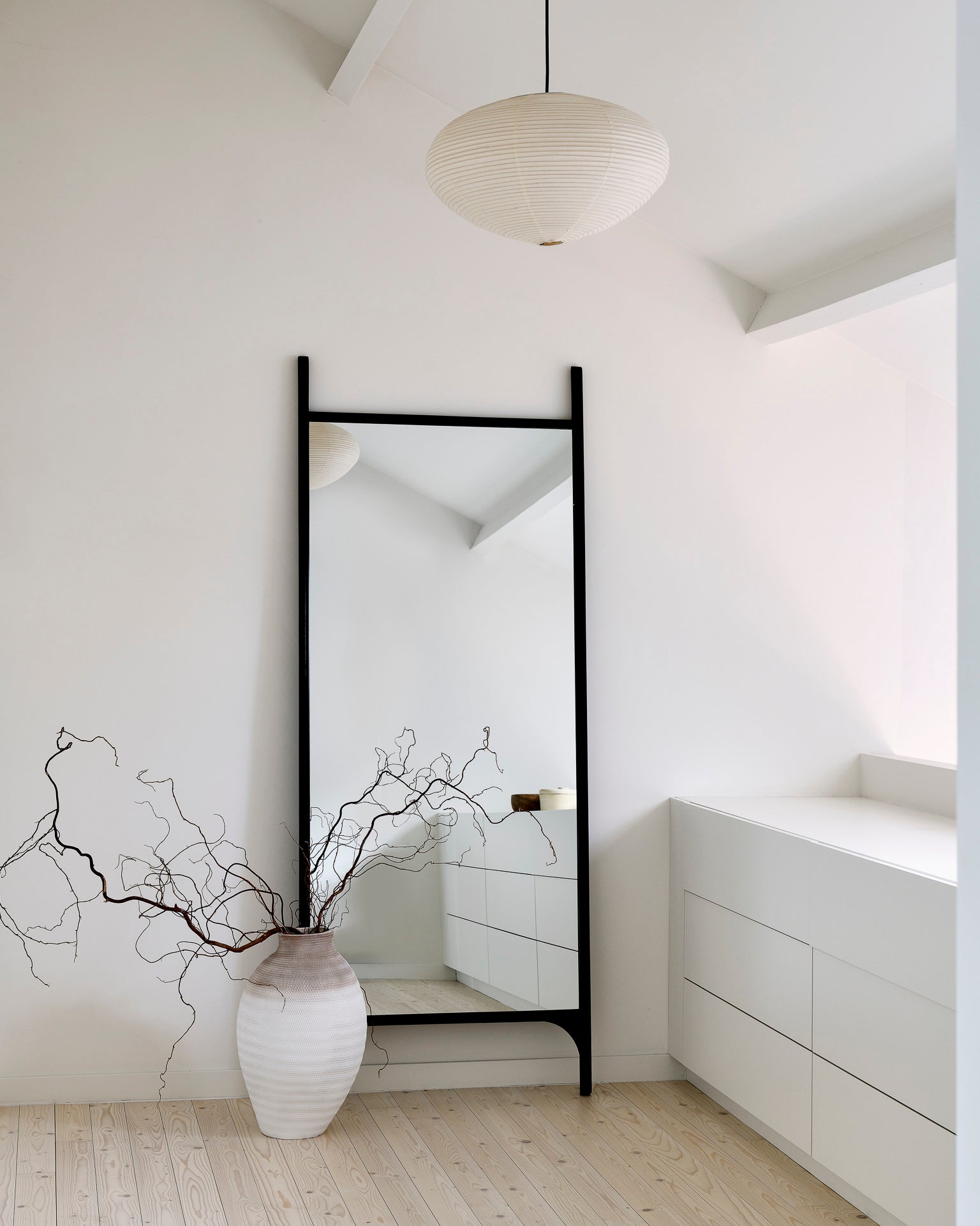 PI Floor mirror