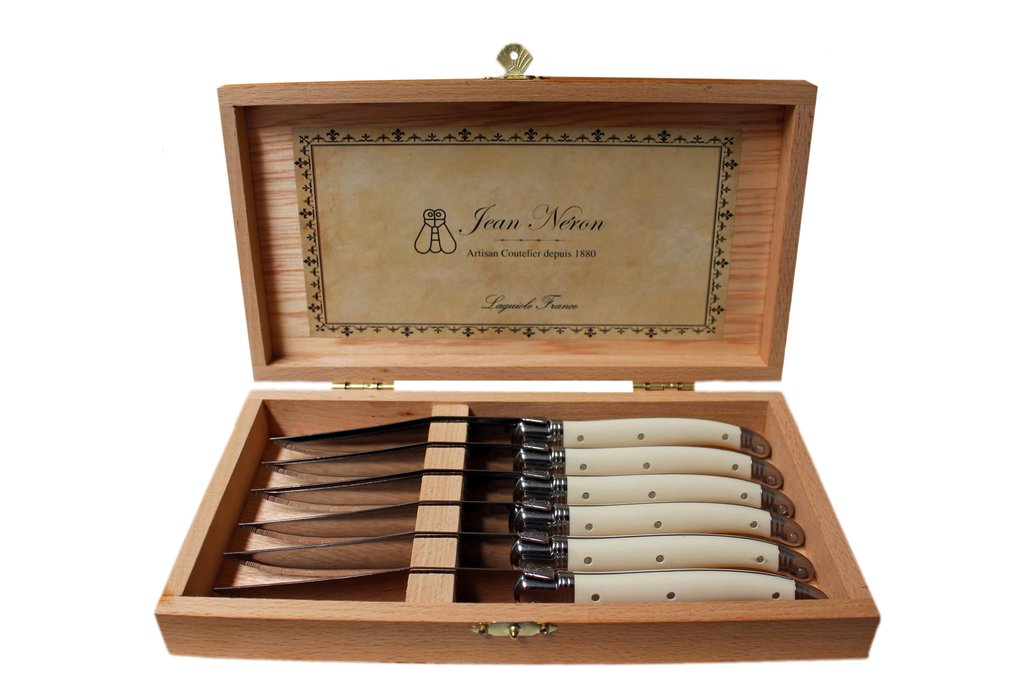 LAGUIOLE KNIVES IN PRESENTATION BOX (SET OF 6)