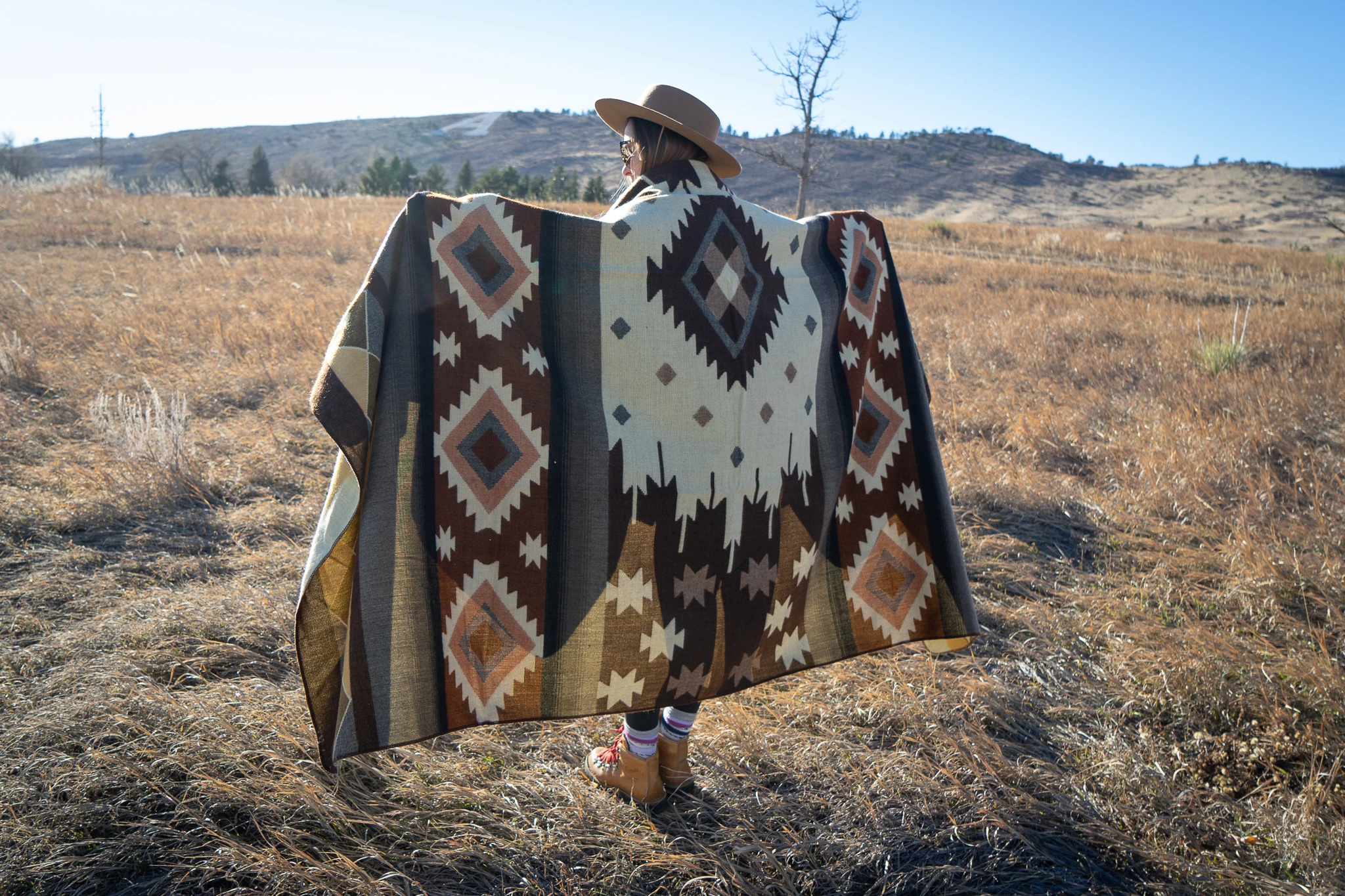 Southwest Alpaca Queen/Throw Blanket – Mojave Reversible