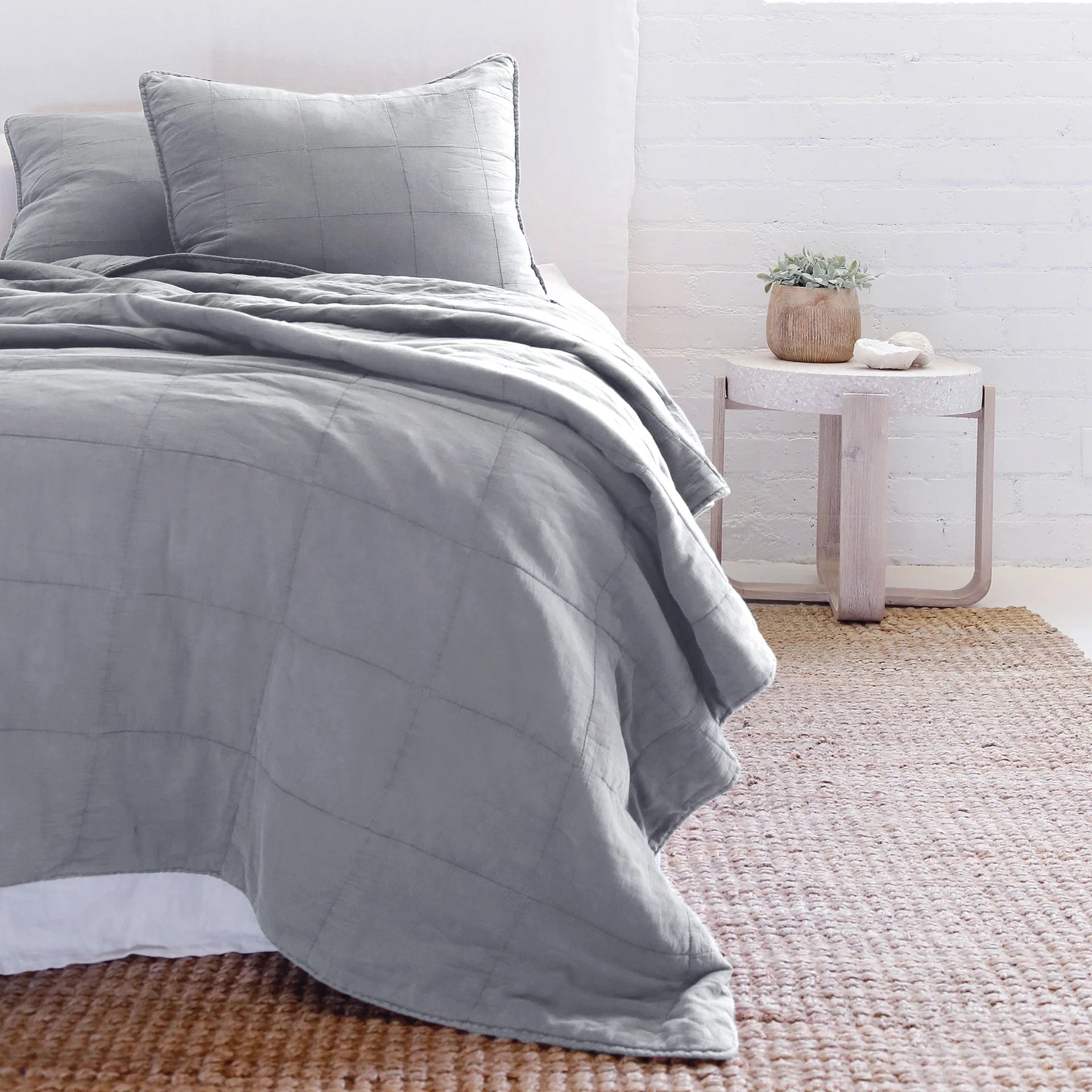 POM POM ANTWERP COVERLET COLLECTION - OCEAN