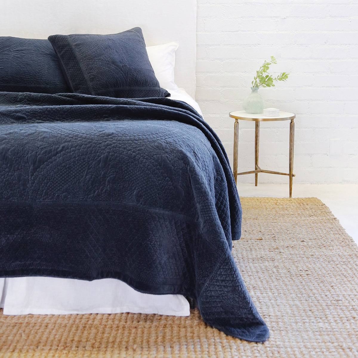POM POM MARSEILLE COVERLET COLLECTION - NAVY