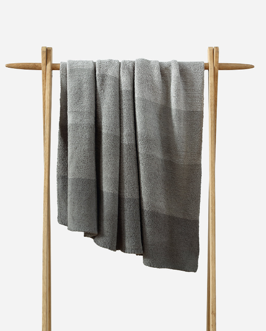 Ombre Lightweight Throw