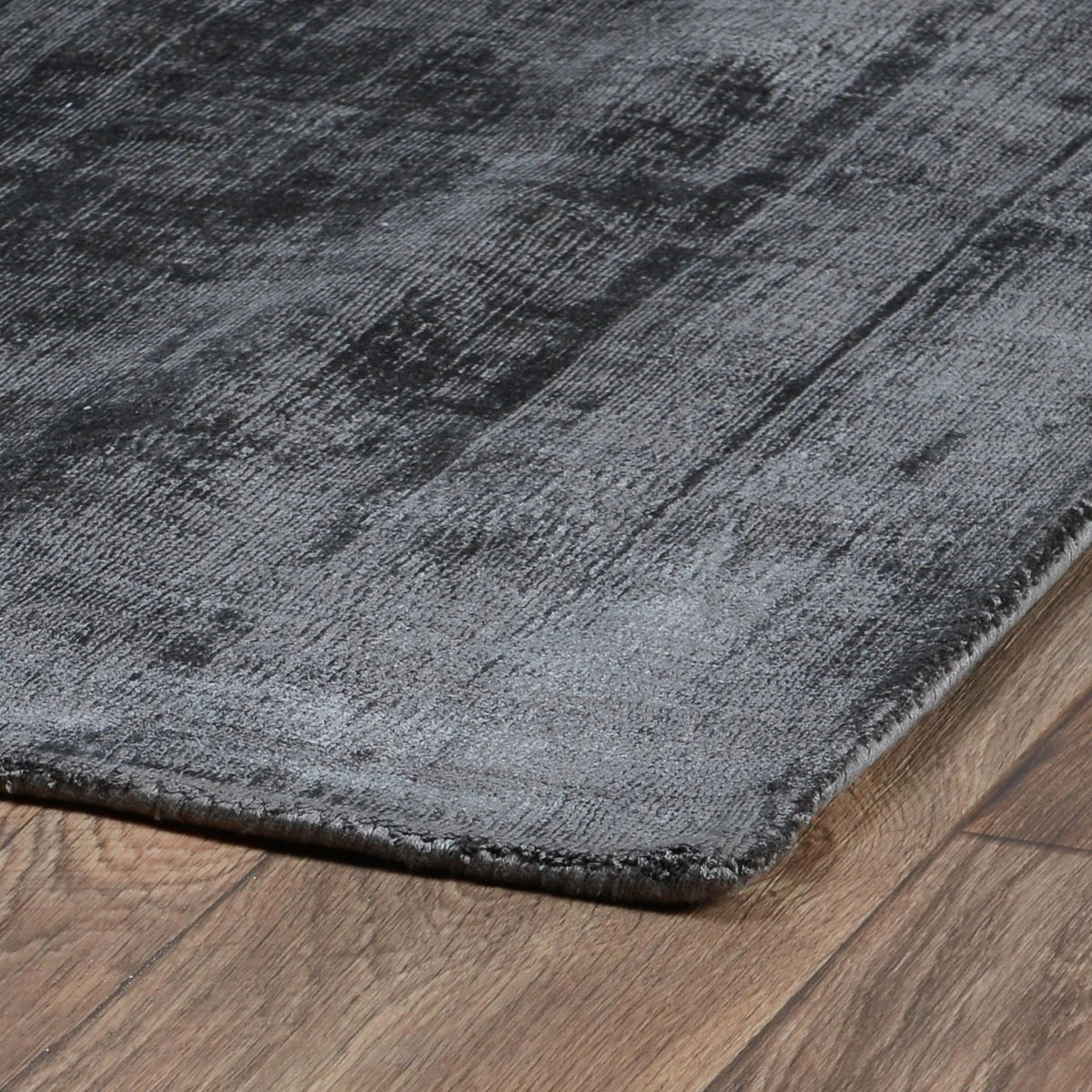 Camino Distressed Rug - Charcoal