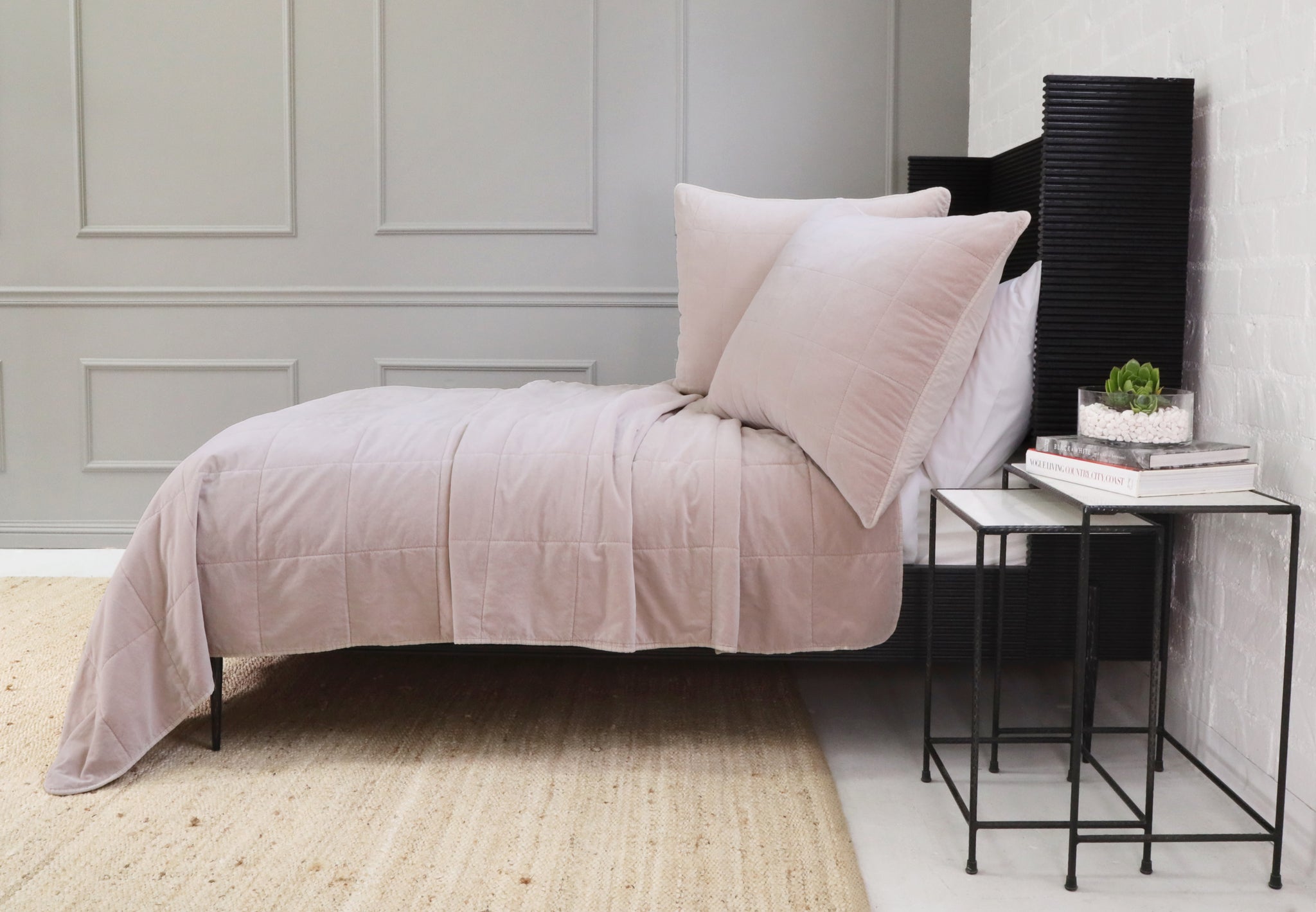 POM POM AMSTERDAM COVERLET - BLUSH