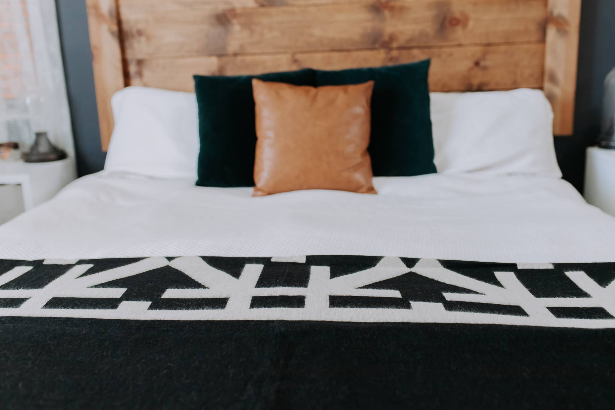 Destino Blanket - Natural/Black