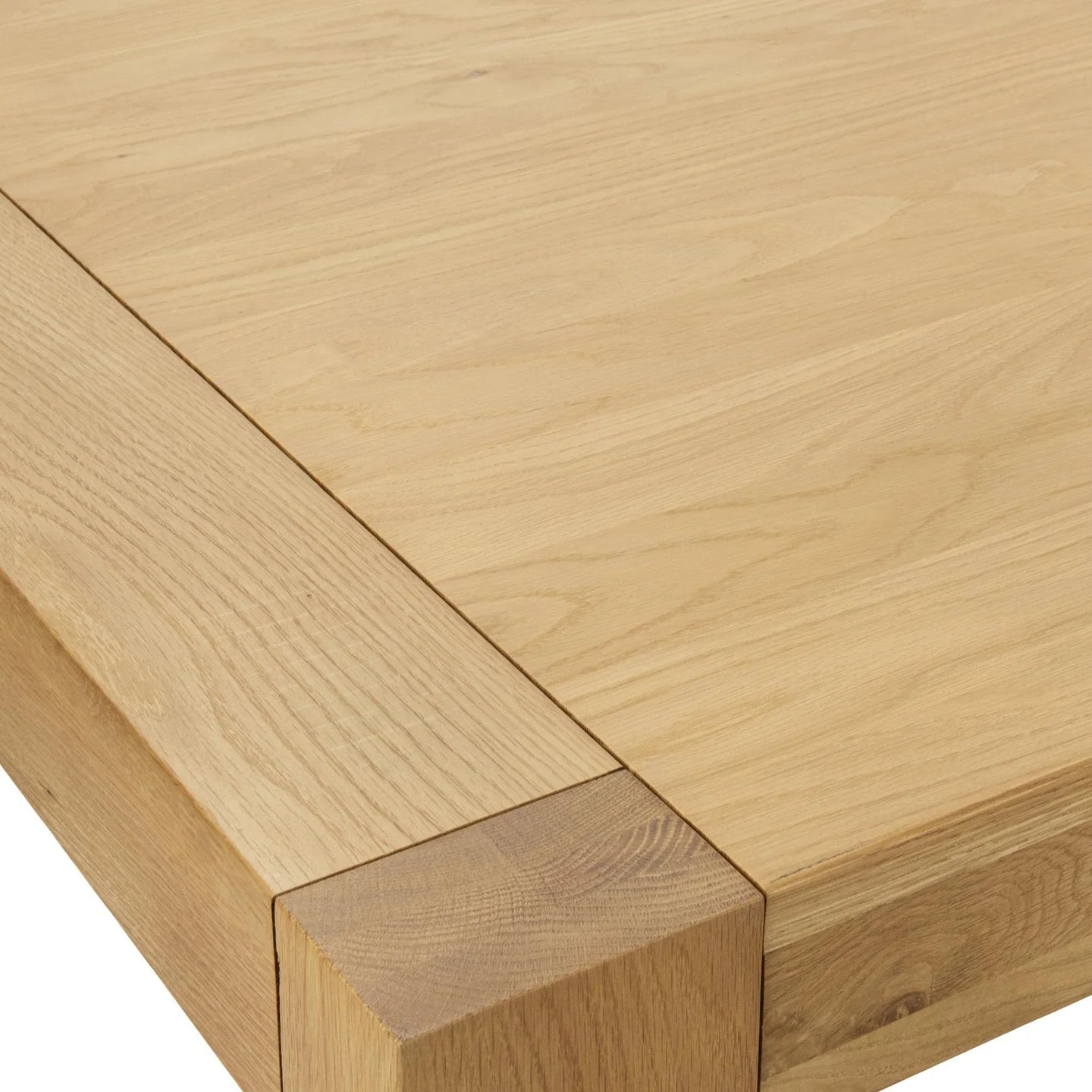 Mesa Oak Dining Table