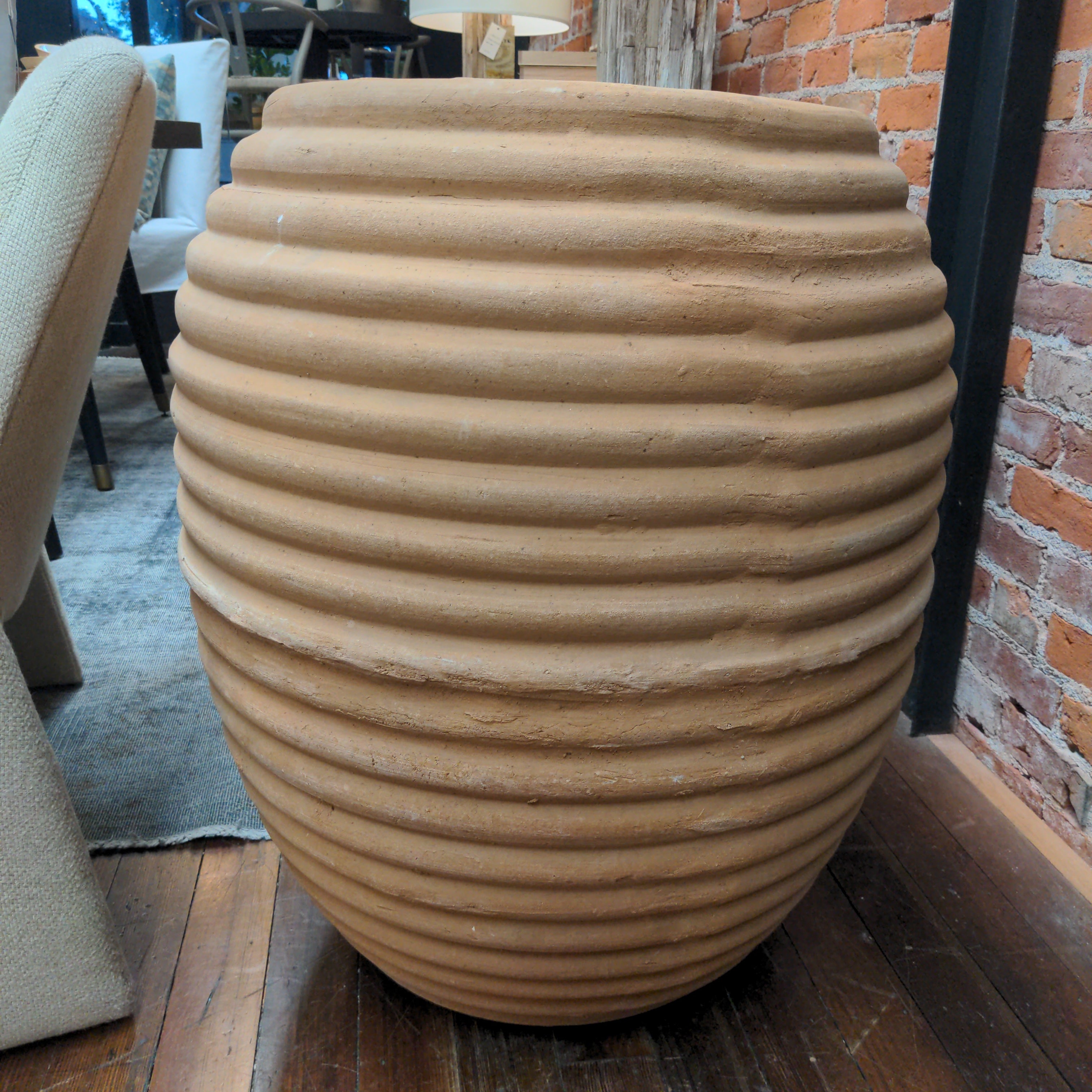 POT CYLINDER WITH GROOVES 29X24