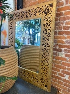 TAWN ROIDE CARVED WOOD FRAME MIRROR