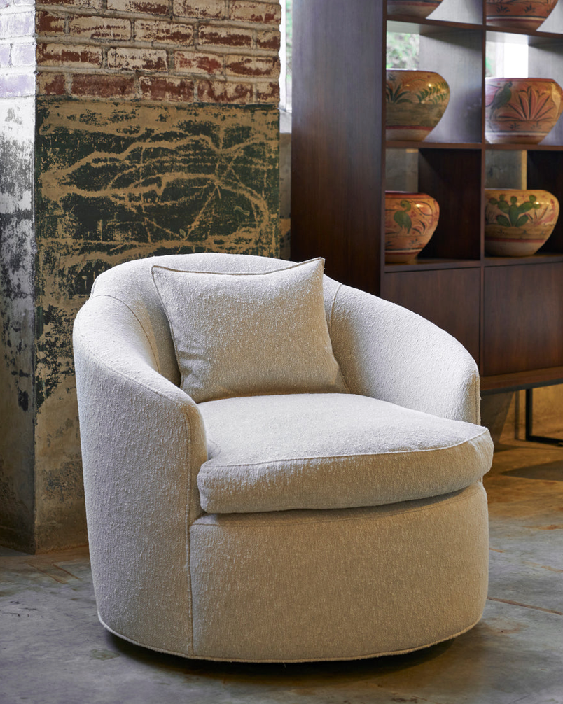 GRACE CHAIR IN STORE