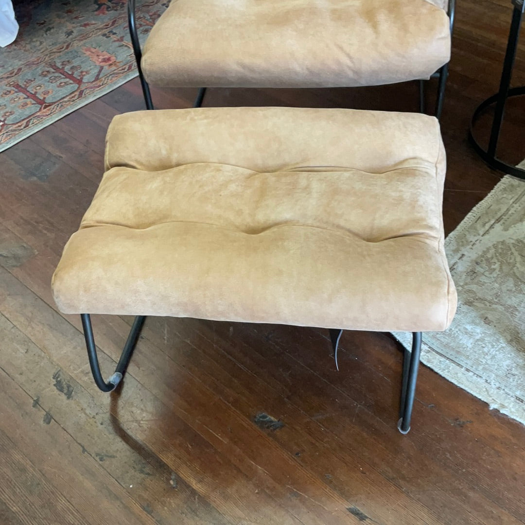 Brando Ottoman